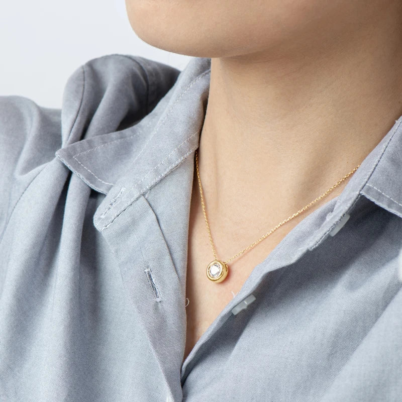 D VVS1 Round Cut Moissanite Bubble Pendant Necklace - Ornalux