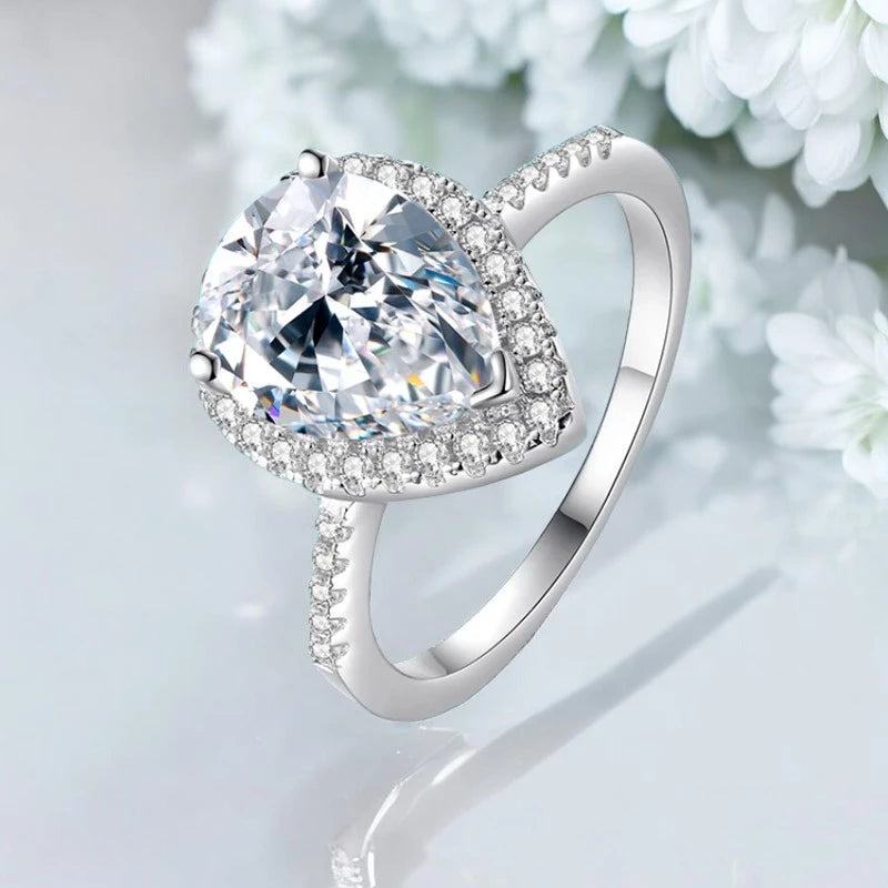 Luxury 3CT Pear Cut Moissanite Engagement Ring - Ornalux