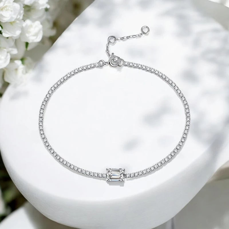Luxury 1Ct Emerald Cut Moissanite Tennis Bracelet - Ornalux