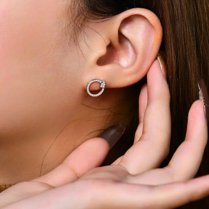 Classic D VVS1 Moissanite Stud Earrings - Ornalux