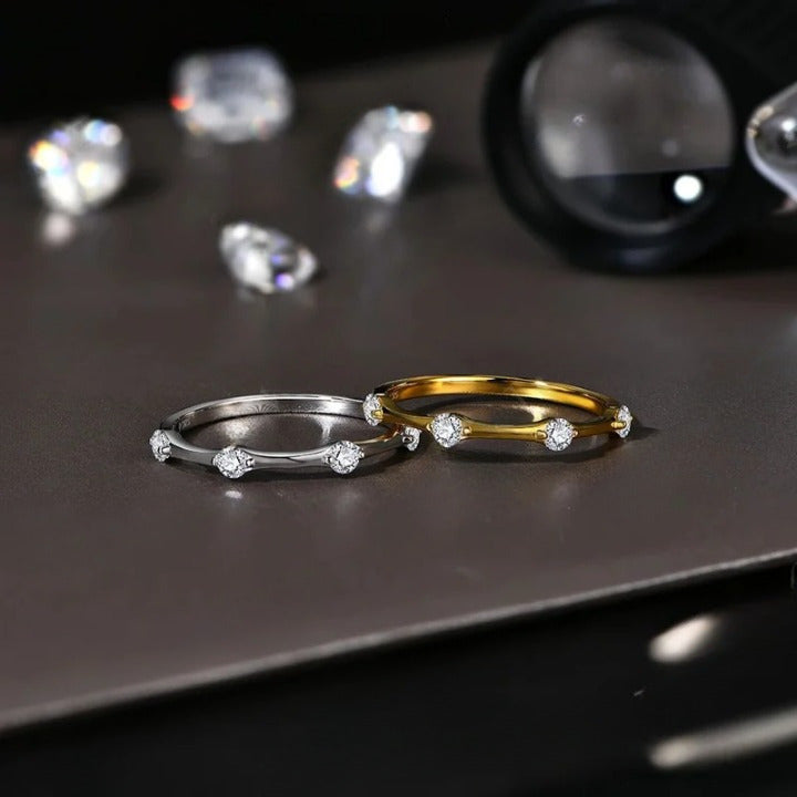 Luxury 2.5mm Moissanite Diamond Wedding Band - Ornalux