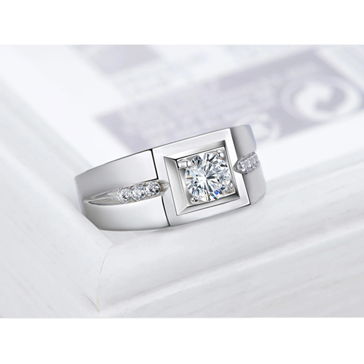 Luxury 0.5Ct Moissanite Men's Ring - Unique Design - Ornalux