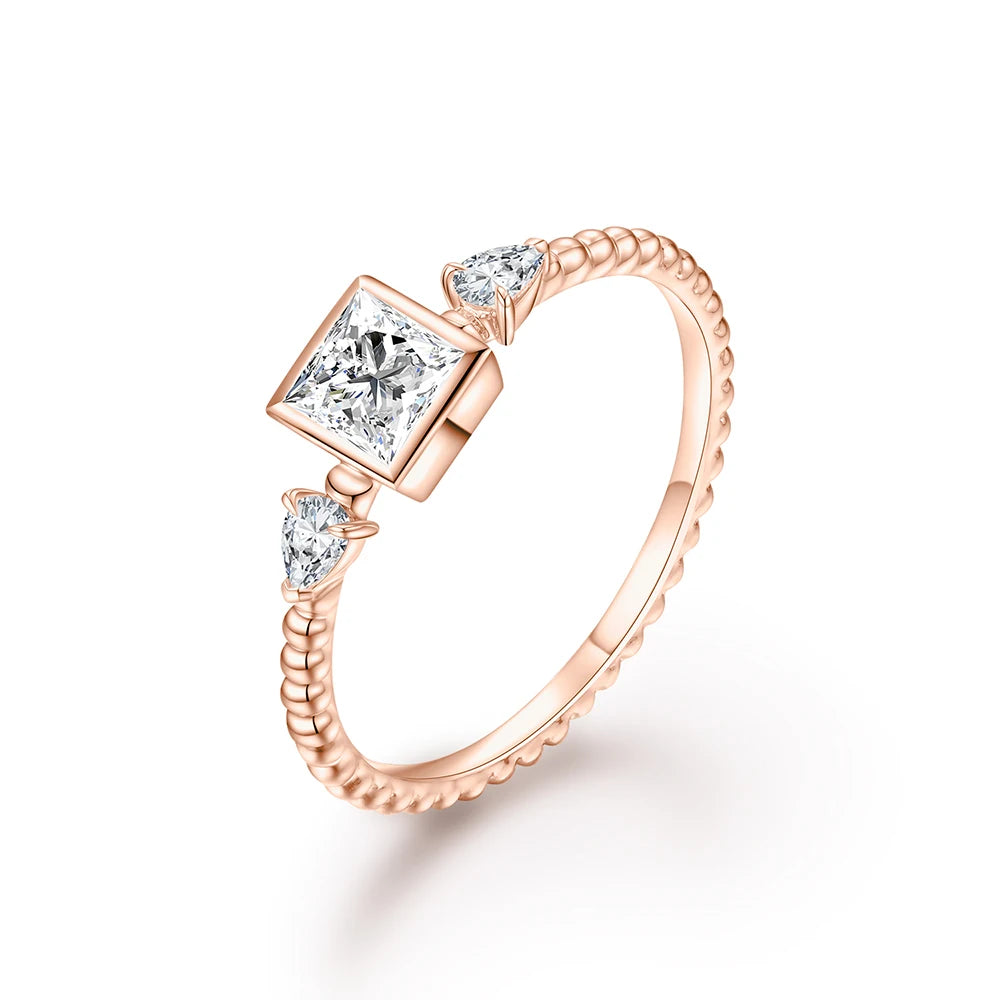 D Color Princess Cut 4*4mm Moissanite Ring - Ornalux