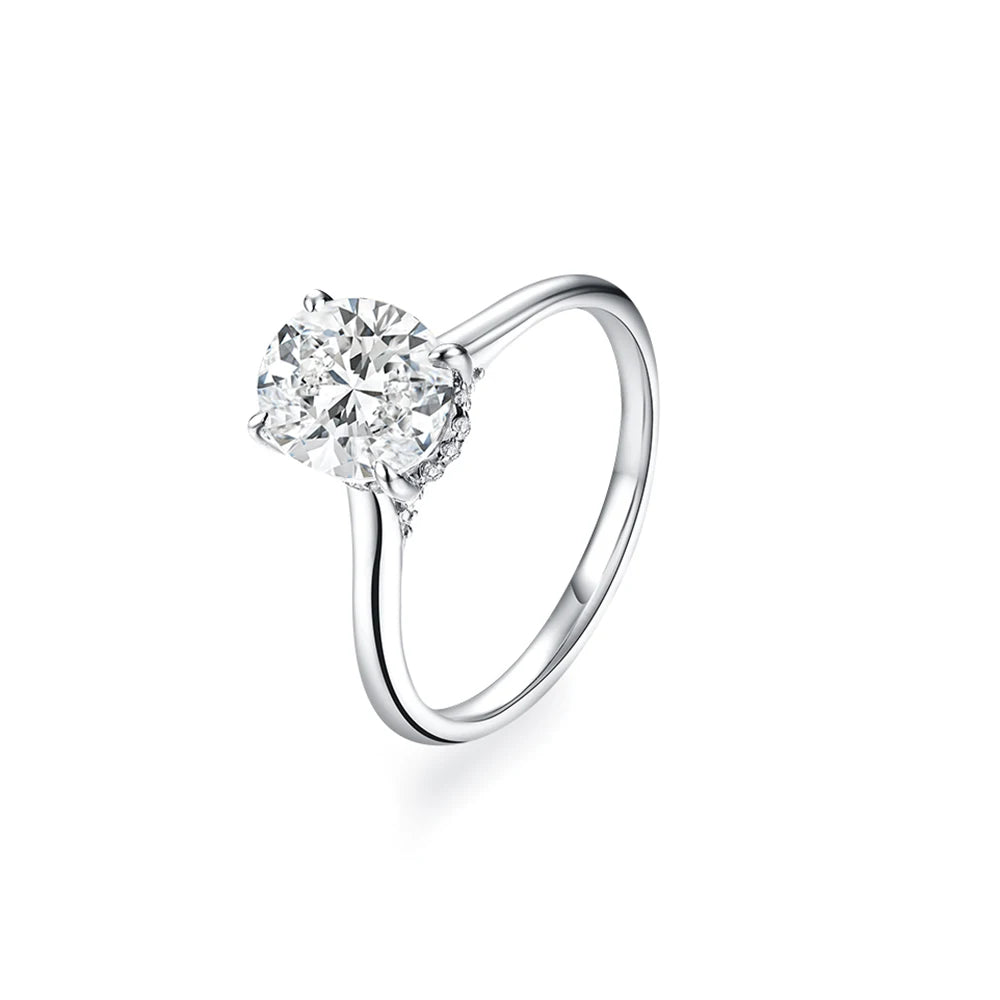 Luxury Oval Cut Moissanite Engagement Ring - Ornalux