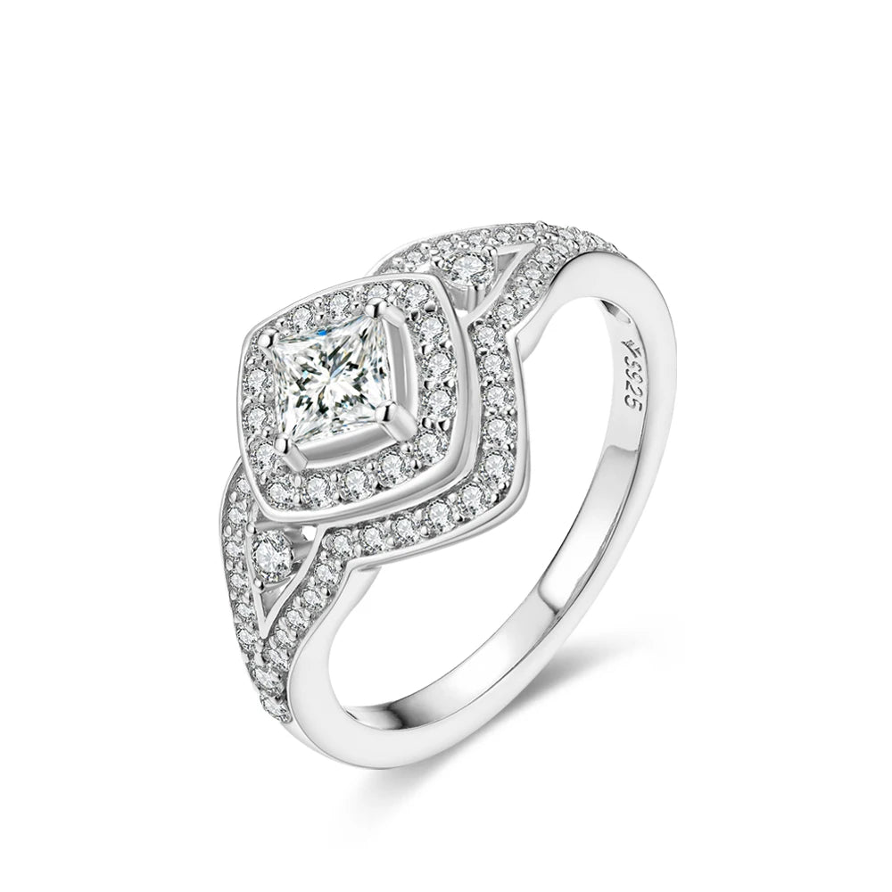 Vintage D VVS1 Moissanite Diamond Silver Ring - Princess Cut - Ornalux