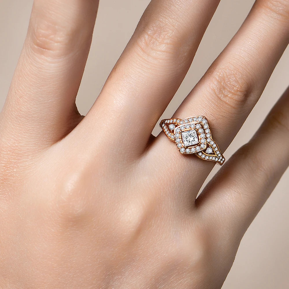 Vintage D VVS1 Moissanite Diamond Silver Ring - Princess Cut - Ornalux