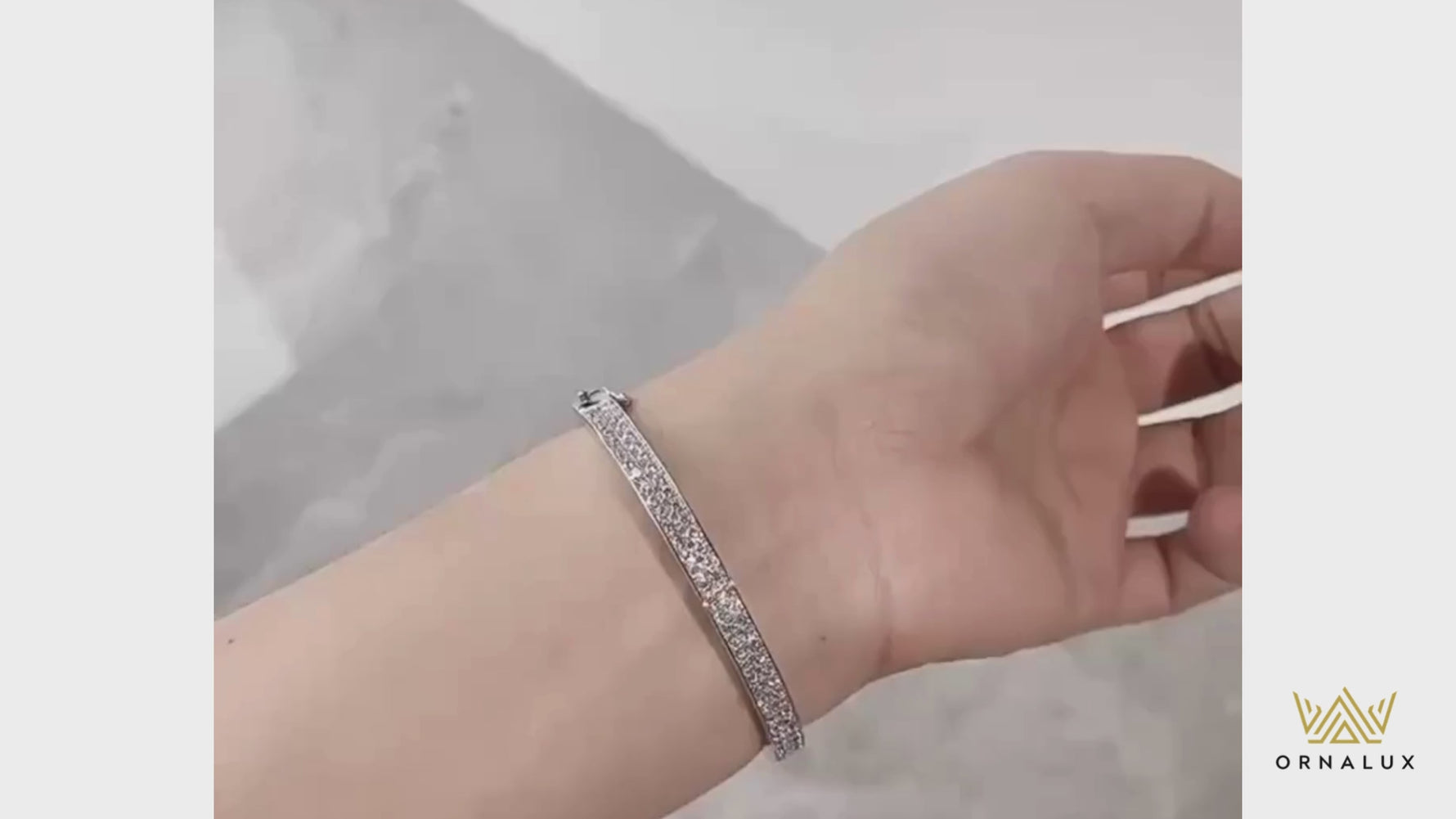 Real GRA Certified D Color Moissanite Bracelet Bangle